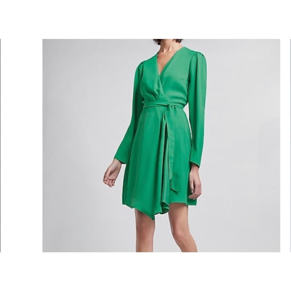Express long sleeve green true wrap dress size xxs or 00